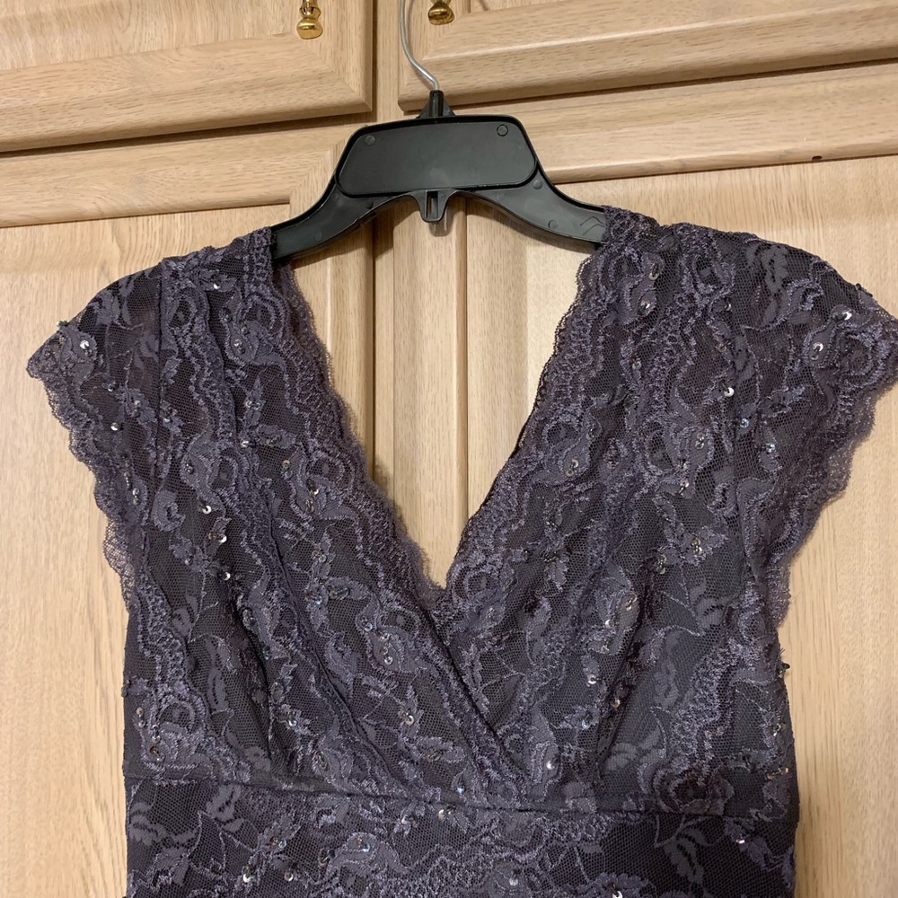 Tiered Beaded Lace V-Neck/Back Cap Sleeve Dress